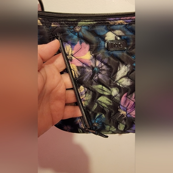 LUG Swivel Floral Print Organizational Compact Crossbody - Picture 4 of 10